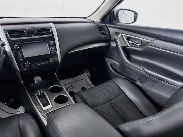 Used 2015 Nissan Altima 2.5 SL FWD image 23