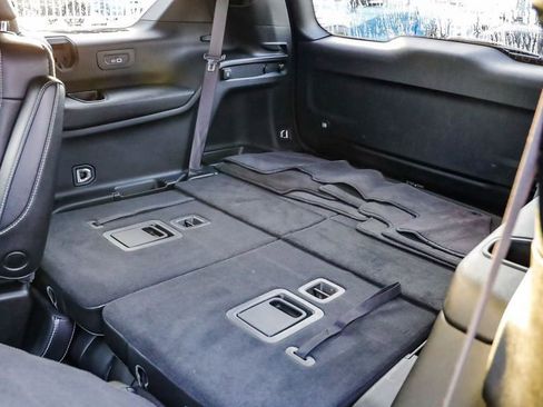 Certified 2024 Jeep Grand Cherokee L Limited w/ Luxury Tech Group II image 24