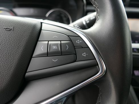 Used 2022 Cadillac XT5 Luxury w/ LPO, Floor Liner Package FWD image 16