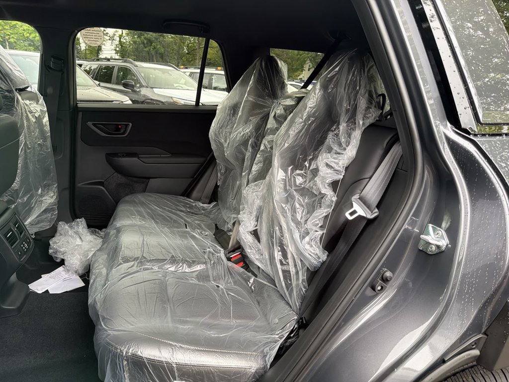 New 2026 Subaru Outback Limited AWD/4WD image 13