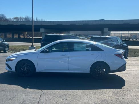 New 2026 Hyundai Elantra Sport FWD image 4