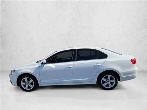 Used 2012 Volkswagen Jetta TDI image 7