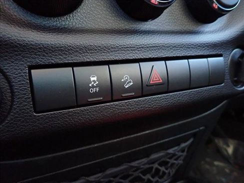 Used 2016 Jeep Wrangler Unlimited Sport image 20