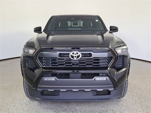 Used 2024 Toyota Tacoma TRD Off-Road image 3