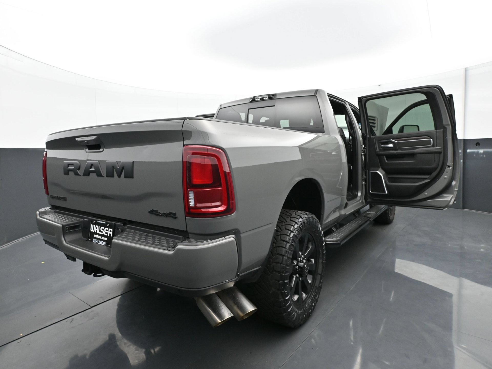 Used 2026 RAM 2500 Laramie w/ Night Edition AWD/4WD image 35