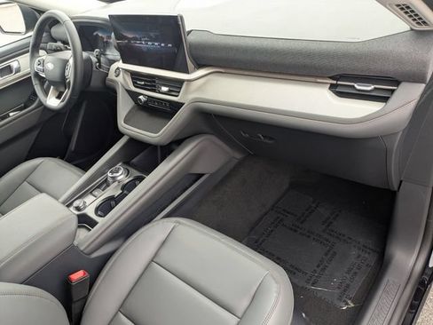 New 2026 Ford Explorer Active w/ Active Comfort Package AWD/4WD image 24