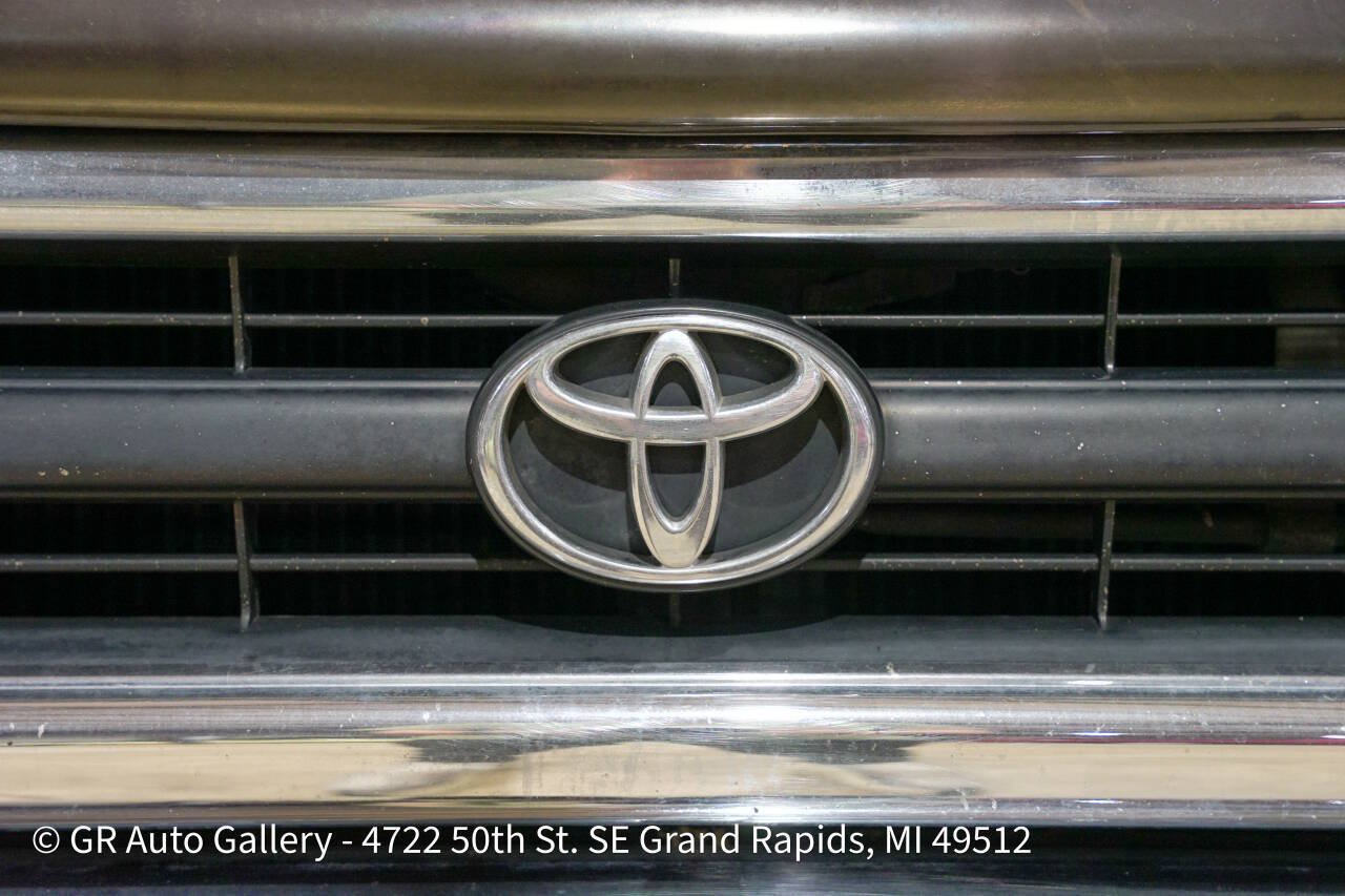 Used 1993 Toyota Pickup Deluxe AWD/4WD image 21