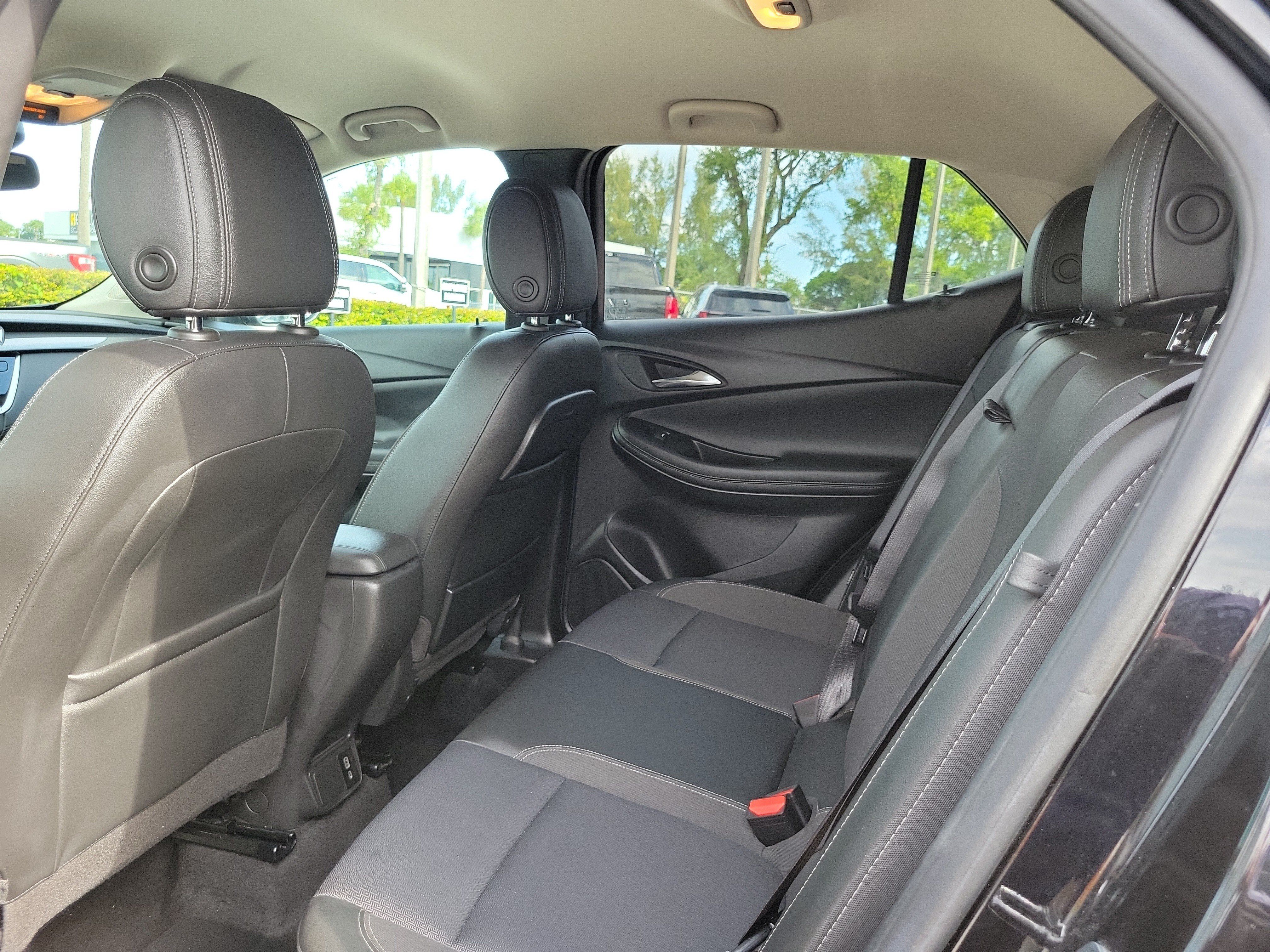 Used 2023 Buick Encore GX Select w/ Sport Touring Package FWD image 13