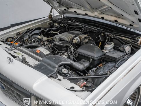 Used 1990 Ford LTD Crown Victoria image 37