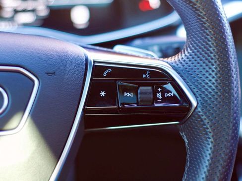 Used 2022 Audi S6 Premium Plus image 28