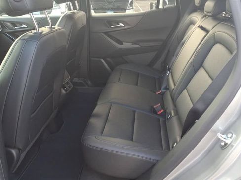 New 2027 Chevrolet Equinox LT w/ Convenience Package II FWD image 17