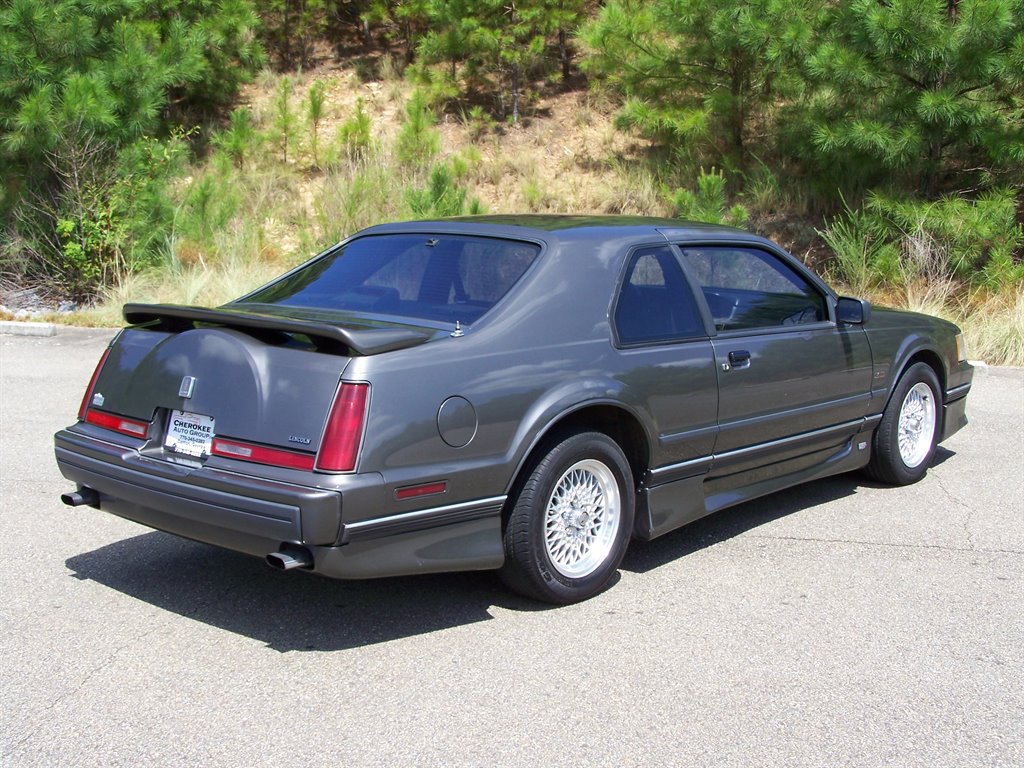 Used 1990 Lincoln Mark VII LSC RWD image 2