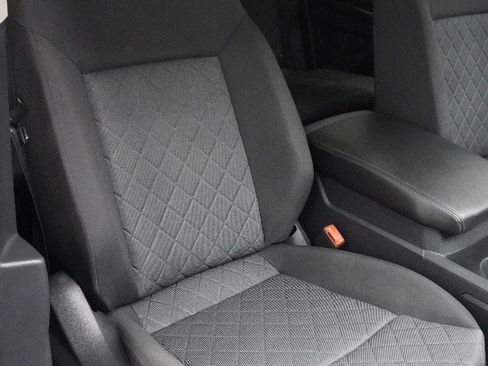 Used 2018 Volkswagen Atlas Launch Edition AWD/4WD image 18