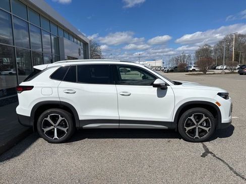 New 2026 Volkswagen Tiguan SE AWD/4WD image 8
