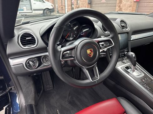 Used 2018 Porsche 718 Cayman image 33