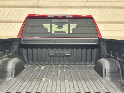 New 2026 GMC Sierra 1500 AT4 w/ Technology Package AWD/4WD image 27