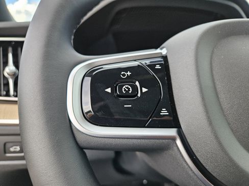 New 2026 Volvo XC60 B5 Core w/ Protection Package image 31