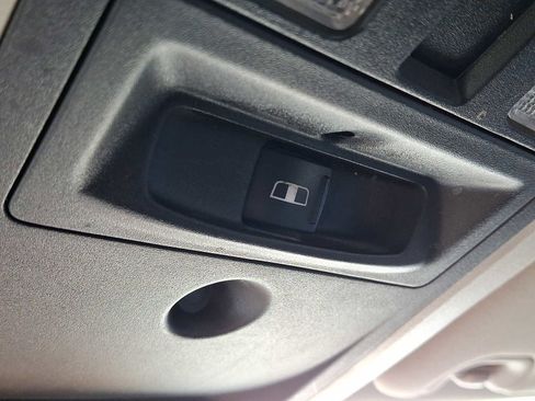 Used 2018 RAM 2500 SLT image 30