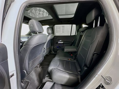 Used 2022 Mercedes-Benz GLB 35 AMG AMG GLB 35 image 28