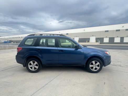 Used 2013 Subaru Forester 2.5X w/ Alloy Wheel Pkg AWD/4WD image 6
