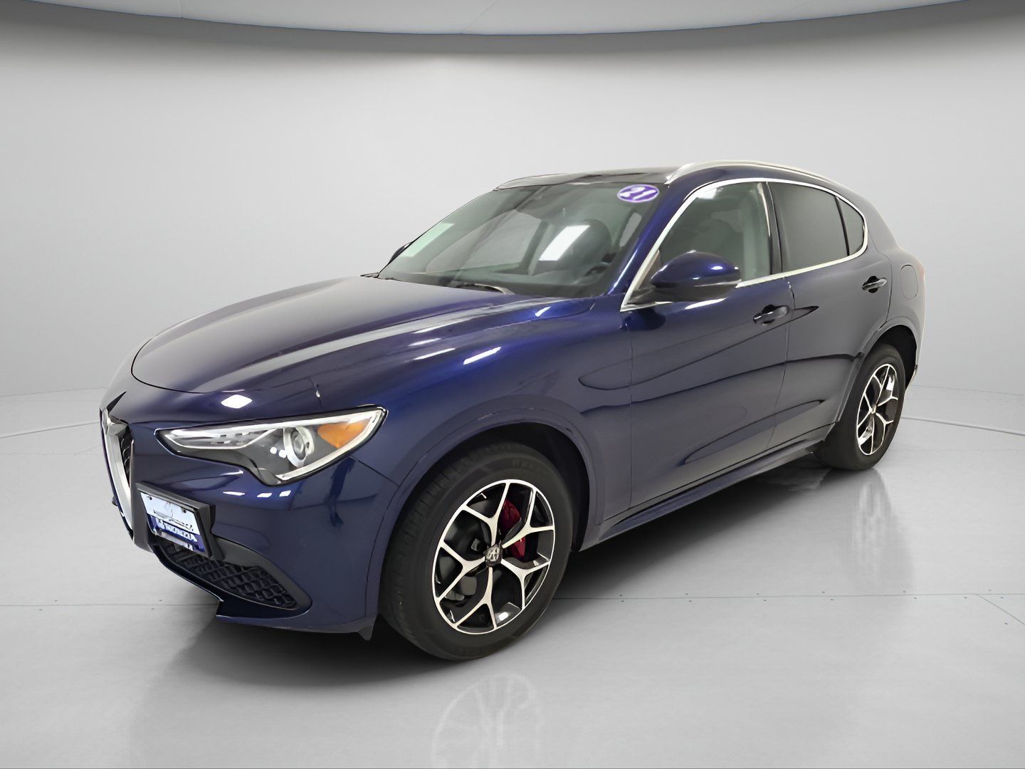 Used 2021 Alfa Romeo Stelvio Ti AWD/4WD image 3