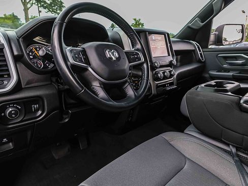 Used 2022 RAM 1500 Big Horn AWD/4WD image 7