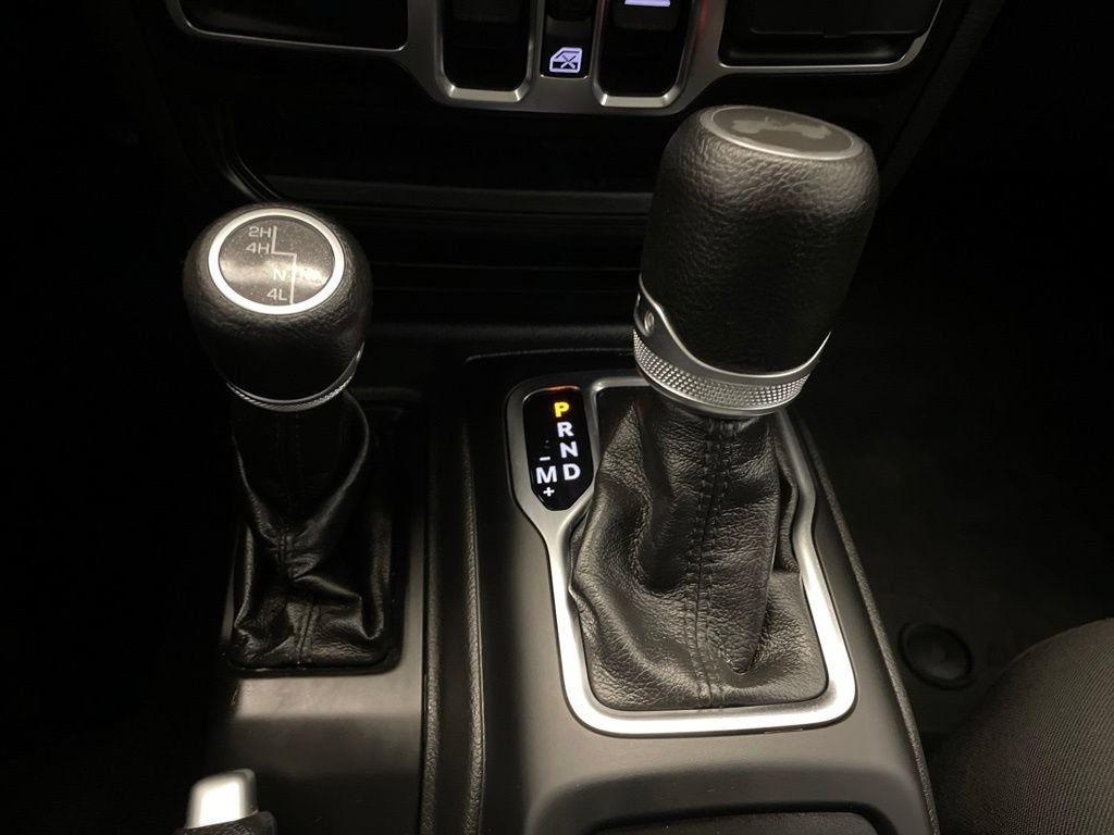 Certified 2022 Jeep Wrangler Unlimited Sport AWD/4WD image 16