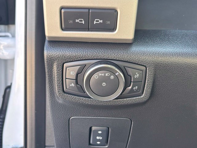 Used 2015 Ford F150 Lariat AWD/4WD image 35