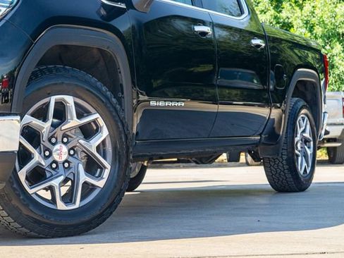 Used 2022 GMC Sierra 1500 SLT w/ X31 Off-Road Package image 2