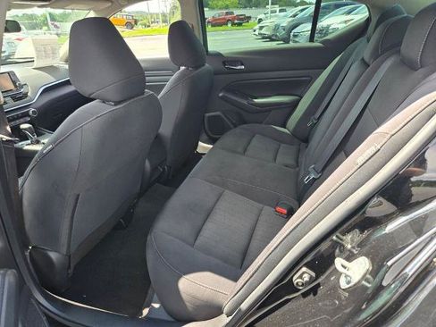Certified 2022 Nissan Altima 2.5 S FWD image 11