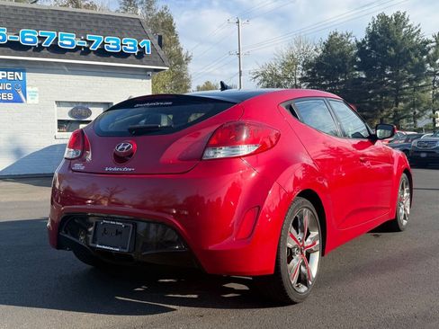 Used 2016 Hyundai Veloster w/ Option Group 02 FWD image 11