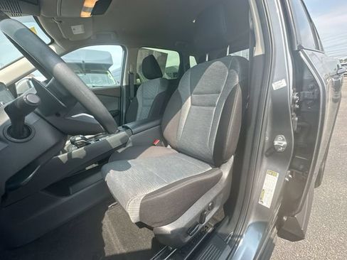 Used 2023 Nissan Rogue SV AWD/4WD image 13