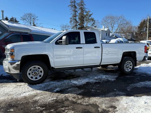 Used 2015 Chevrolet Silverado 2500 W/T image 2