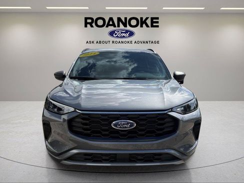 Used 2024 Ford Escape ST-Line w/ Tech Pack #1 AWD/4WD image 5