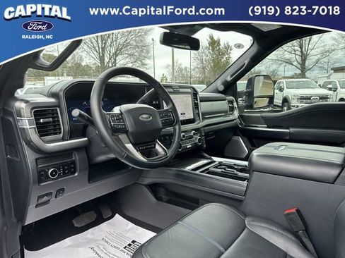 Used 2025 Ford F450 Platinum w/ FX4 Off-Road Package image 18
