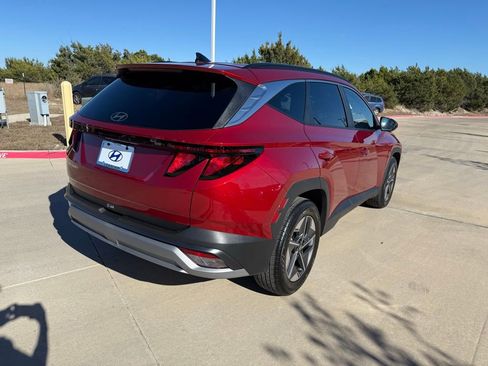 Certified 2025 Hyundai Tucson SEL image 5