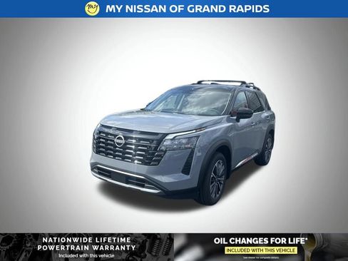 New 2026 Nissan Pathfinder Platinum AWD/4WD image 1