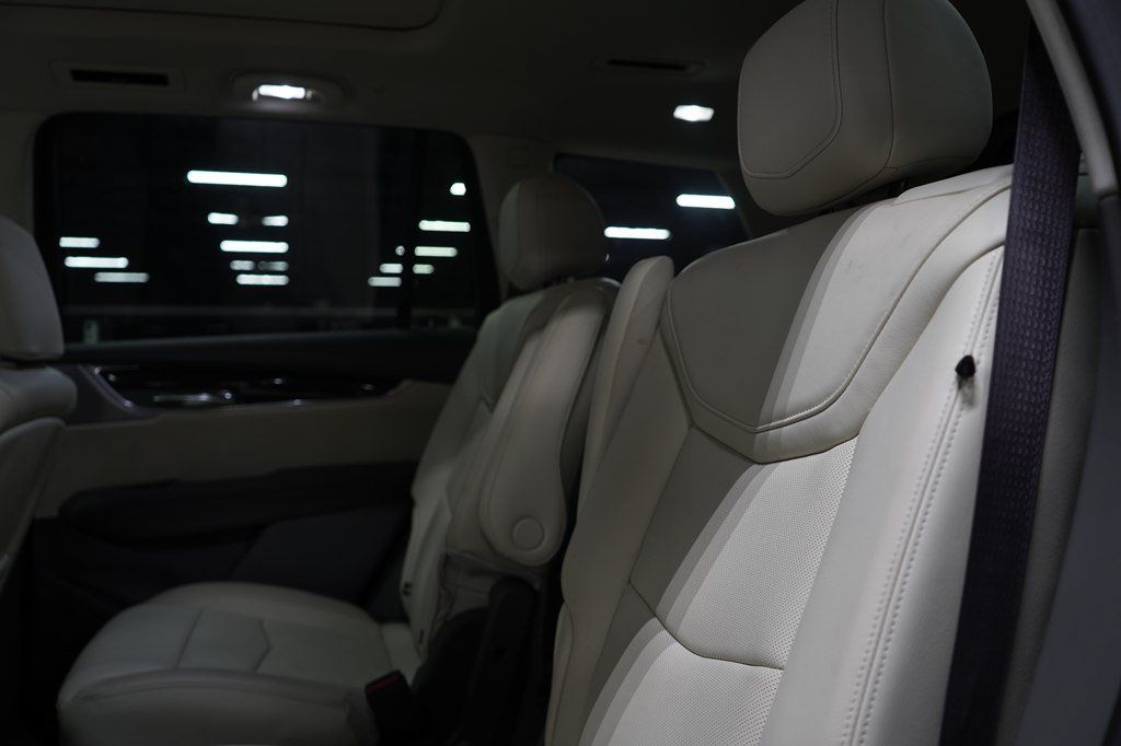 Used 2020 Cadillac XT6 Premium Luxury AWD/4WD image 22
