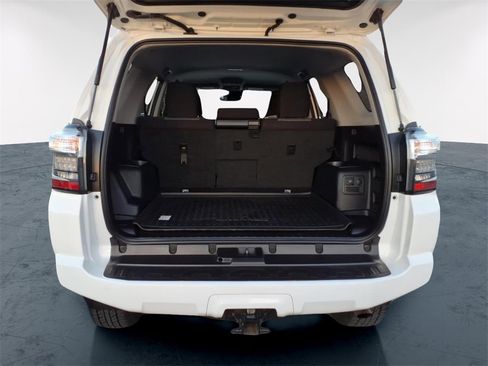 Used 2021 Toyota 4Runner SR5 image 9