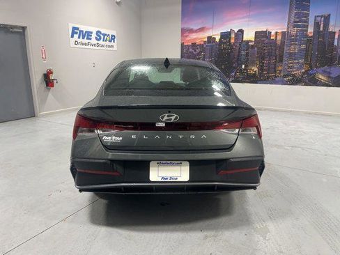 New 2026 Hyundai Elantra Sport image 25