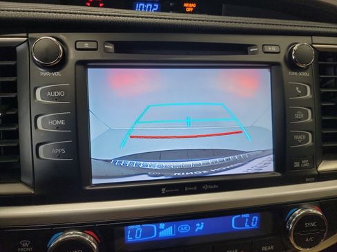 Used 2018 Toyota Highlander XLE w/ Protection Package #3 AWD/4WD image 23