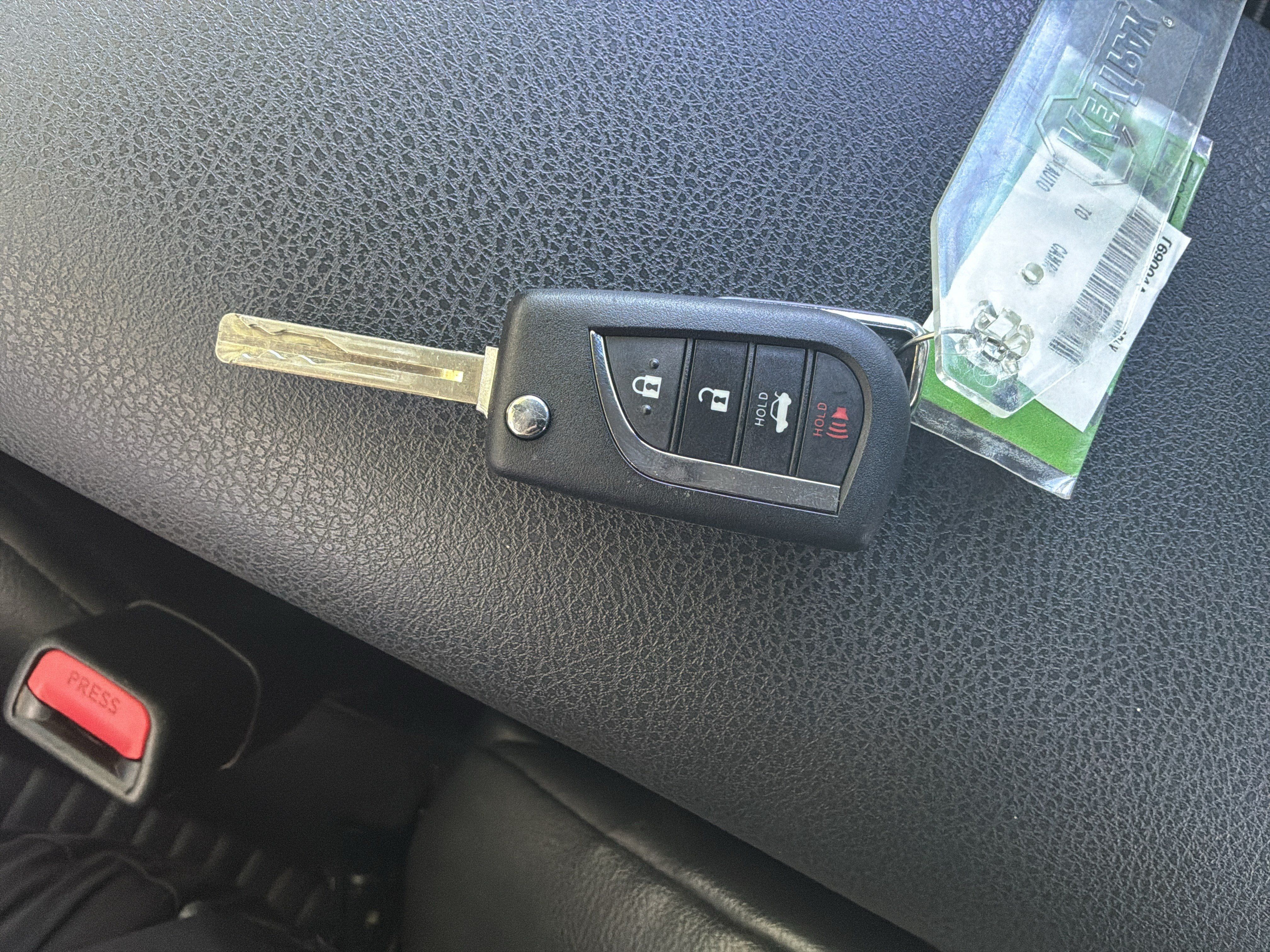 Used 2024 Toyota Camry SE FWD image 36