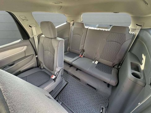 Used 2016 Chevrolet Traverse LS FWD image 23