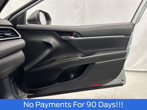 Used 2023 Toyota Camry SE image 22