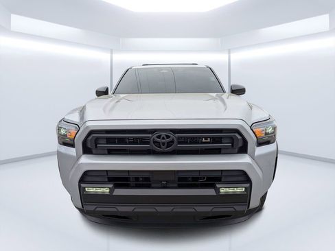 Used 2025 Toyota 4Runner SR5 image 8