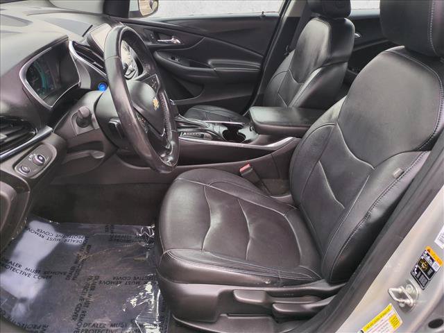 Used 2017 Chevrolet Volt Premier w/ Driver Confidence II Package FWD image 15