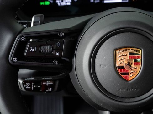 Certified 2026 Porsche Cayenne GTS AWD/4WD image 10