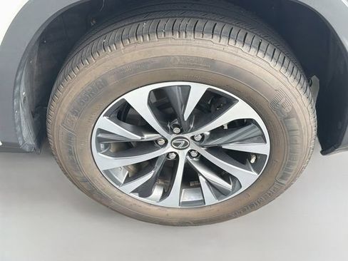 Used 2020 Lexus RX 350L Premium w/ Premium Package AWD/4WD image 30