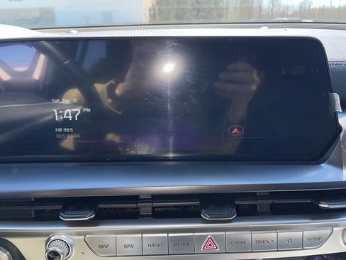 Used 2023 Kia Telluride LX image 9