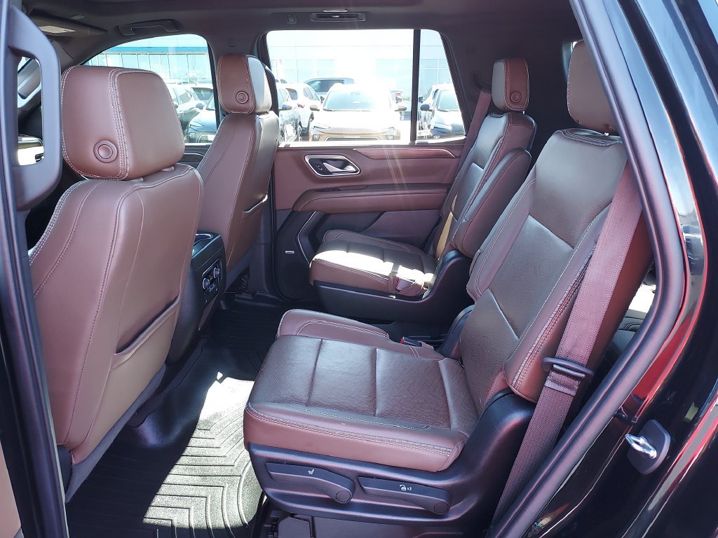 Used 2022 Chevrolet Tahoe High Country AWD/4WD image 14